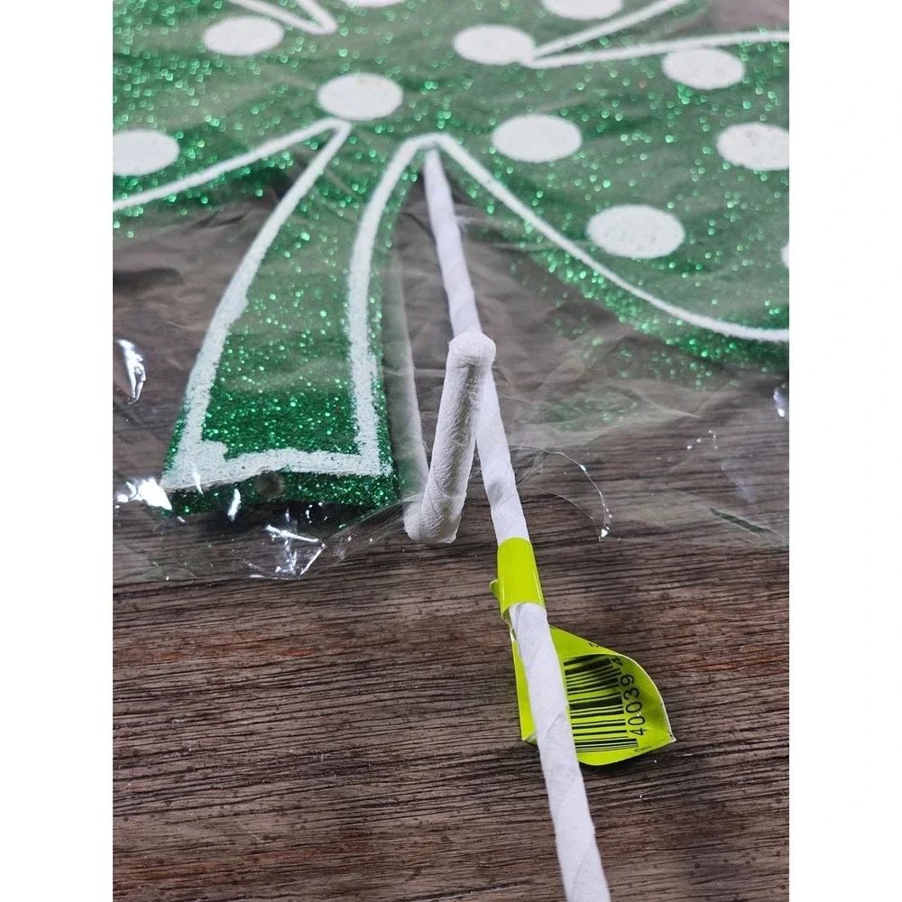 Set of 4 Green Polka Dot Clover Sprays 19